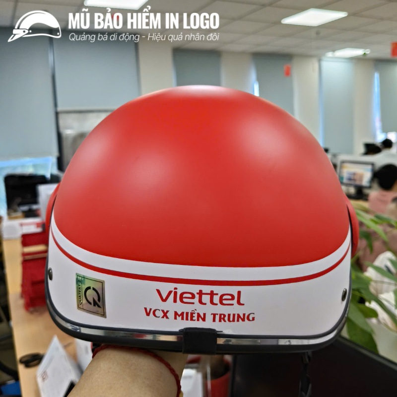 mu-bao-hiem-in-logo-kieu-dang-nua-dau-co-kinh-mau-do-son-nham-mbh-35 (3)