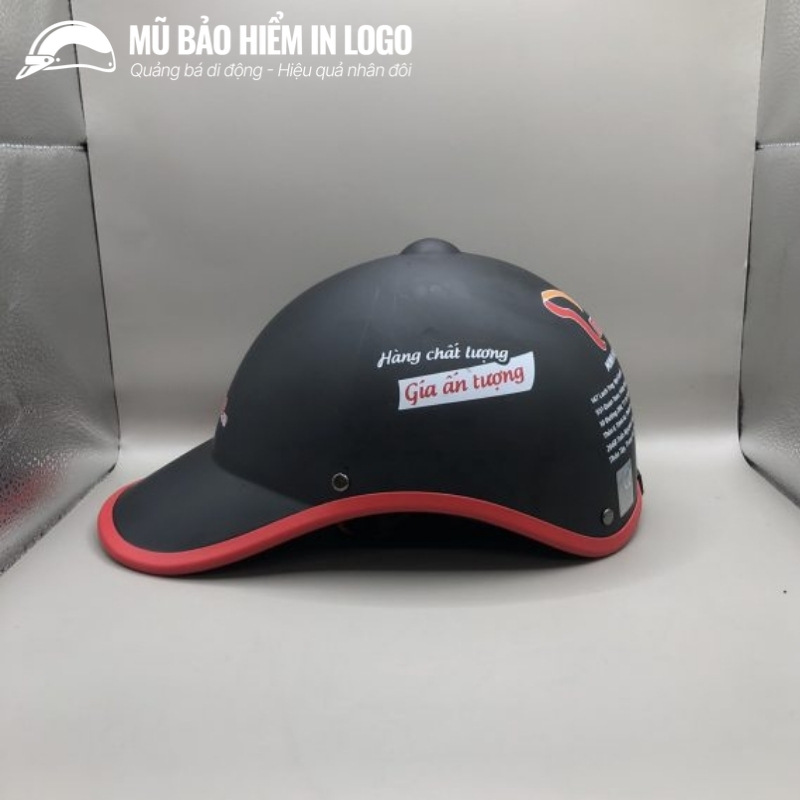 mu-bao-hiem-in-logo-kieu-dang-nua-dau-mau-den-phoi-do-nham-khong-kinh-mbh-27 (2)