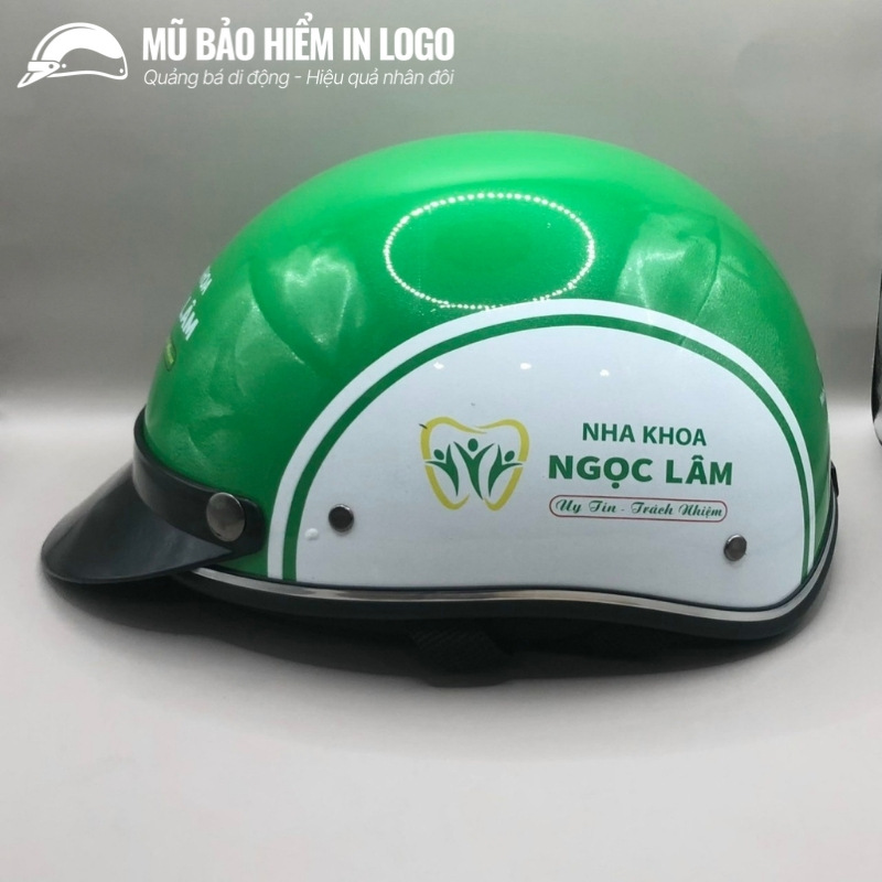 mu-bao-hiem-in-logo-kieu-dang-nua-dau-mau-xanh-la-va-trang-bong-khong-kinh-mbh-24 (5)